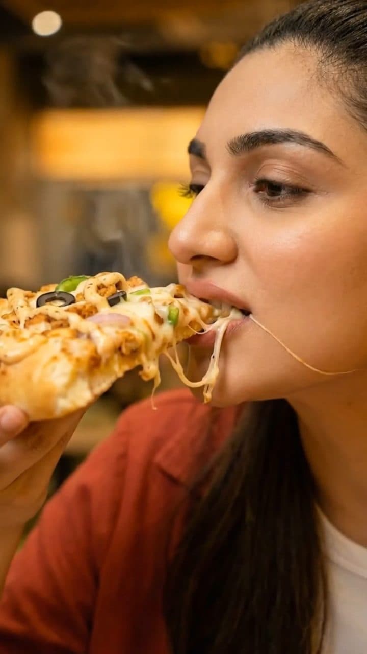 Crown Crust Pizza — Cinematic AI Ad with Urdu Voiceover — film thumbnail